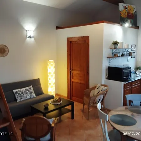 Le Clos Des Evidences Holiday home Domazan