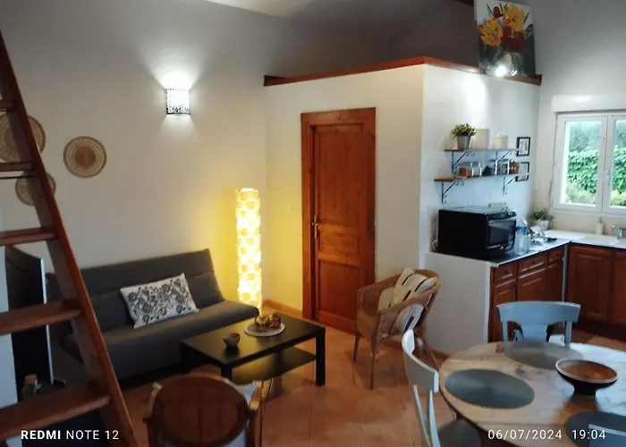 Le Clos Des évidences Hébergement de vacances Domazan